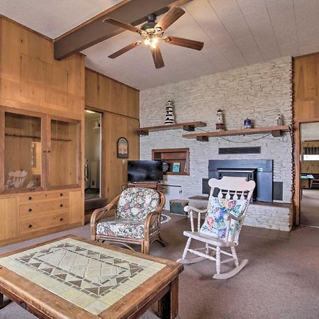 Rustic Lake Buchanan Hideaway With Game Room And Grill Tow Exterior foto